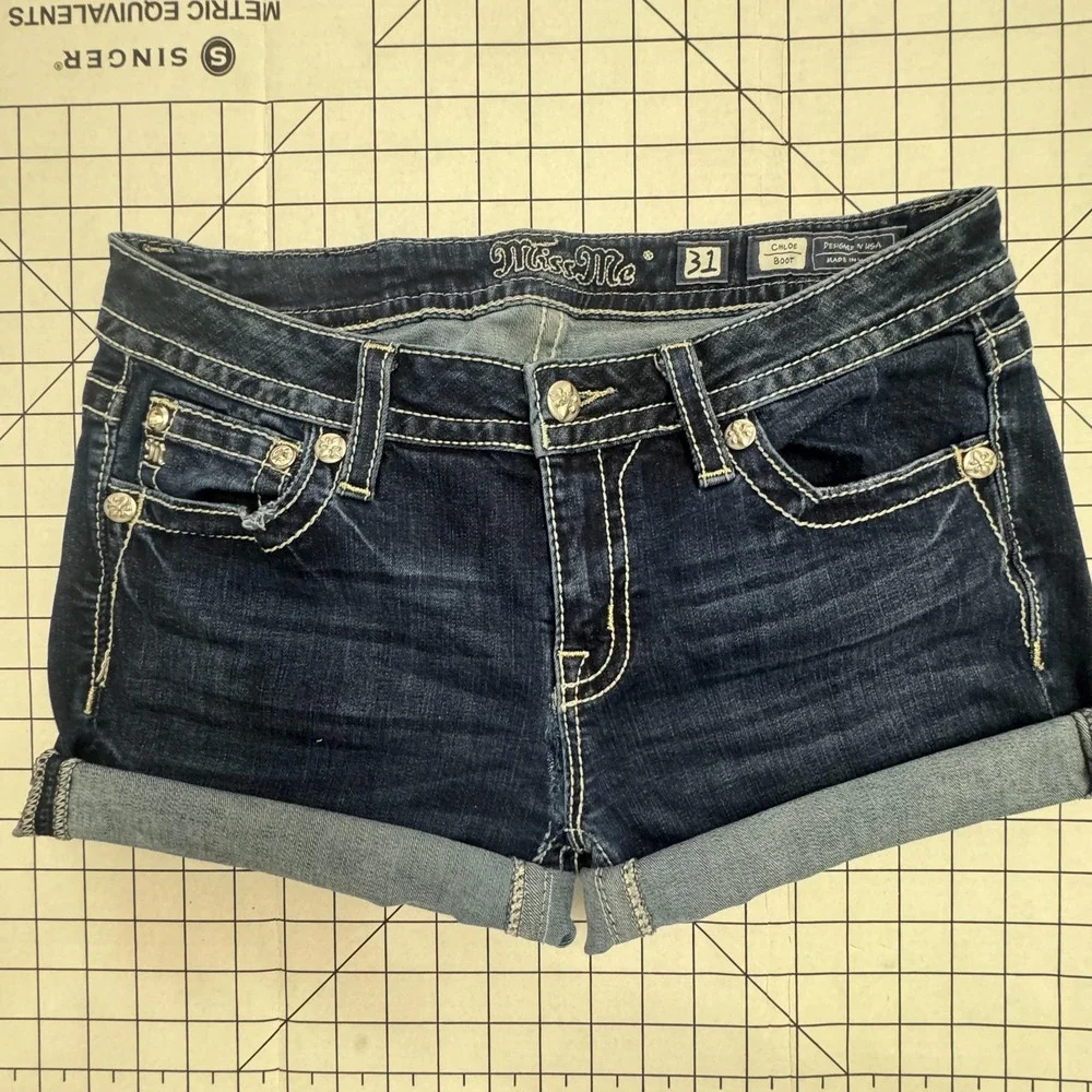 Miss Me Shorts Womens 31 Blue Denim Cuffed Hot Pants Rhinestone Cross Pockets